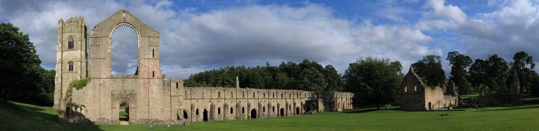 Fountains_Abbey_view_crop1_2005-08-27